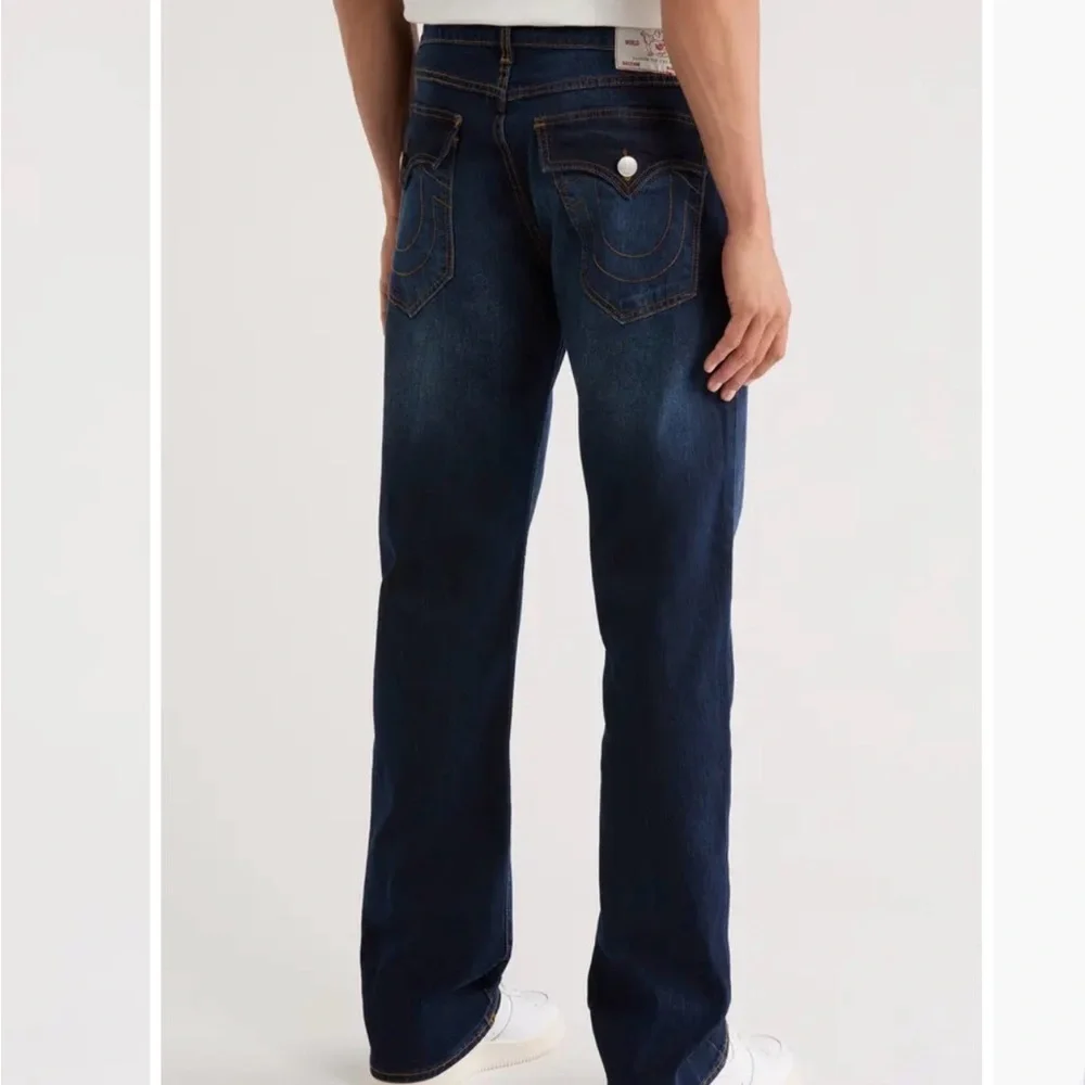 TRUE RELIGION RICKY SN STRAIGHT jeans. Relaxed fit. Size 31.